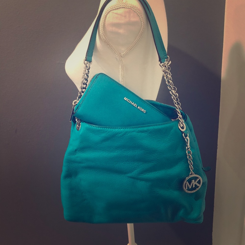 Michael kors shoulder bag/wallet combo